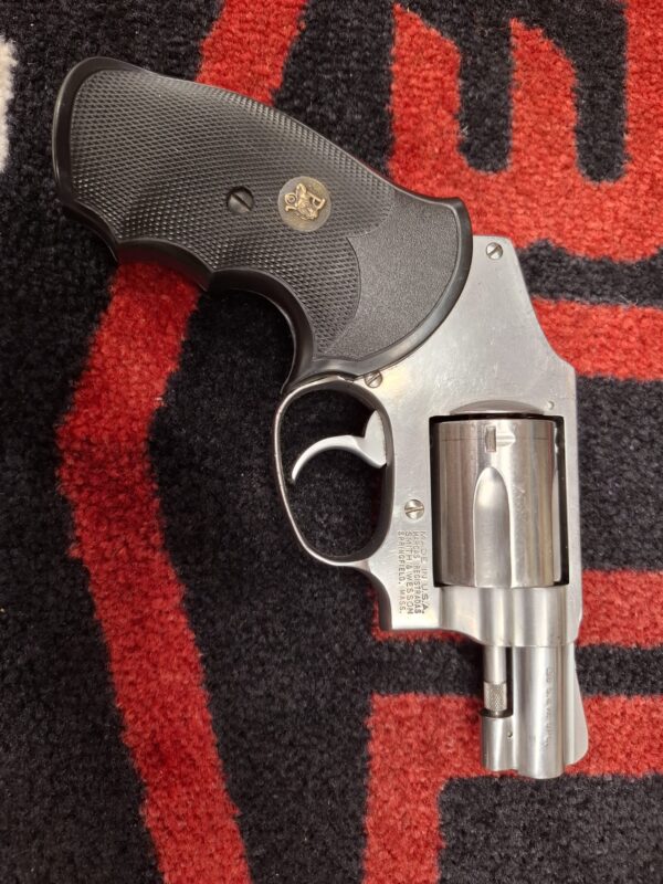 ⁦אקדח smith & Wesson⁩ – תמונה ⁦4⁩