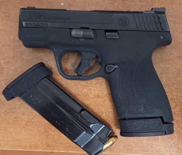 ⁦Smith & Wesson M&P Shield Plus;P 9  + אביזרים⁩ – תמונה ⁦2⁩