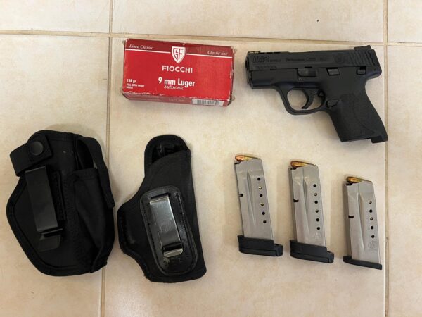 ⁦Smith & Wesson M&P Shield⁩ – תמונה ⁦2⁩
