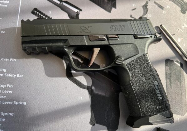 Sig Sauer  P365-XMACRO COMP