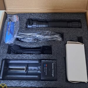 פנס לנשק חדש באריזה