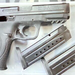 אקדח סמית MP9