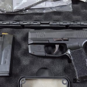 Sig Sauer P365 עם פנס מקורי וגוף 12